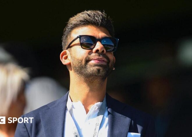 Liverpool: FSG em negociações para vender participação minoritária ao consórcio Amit Bhatia