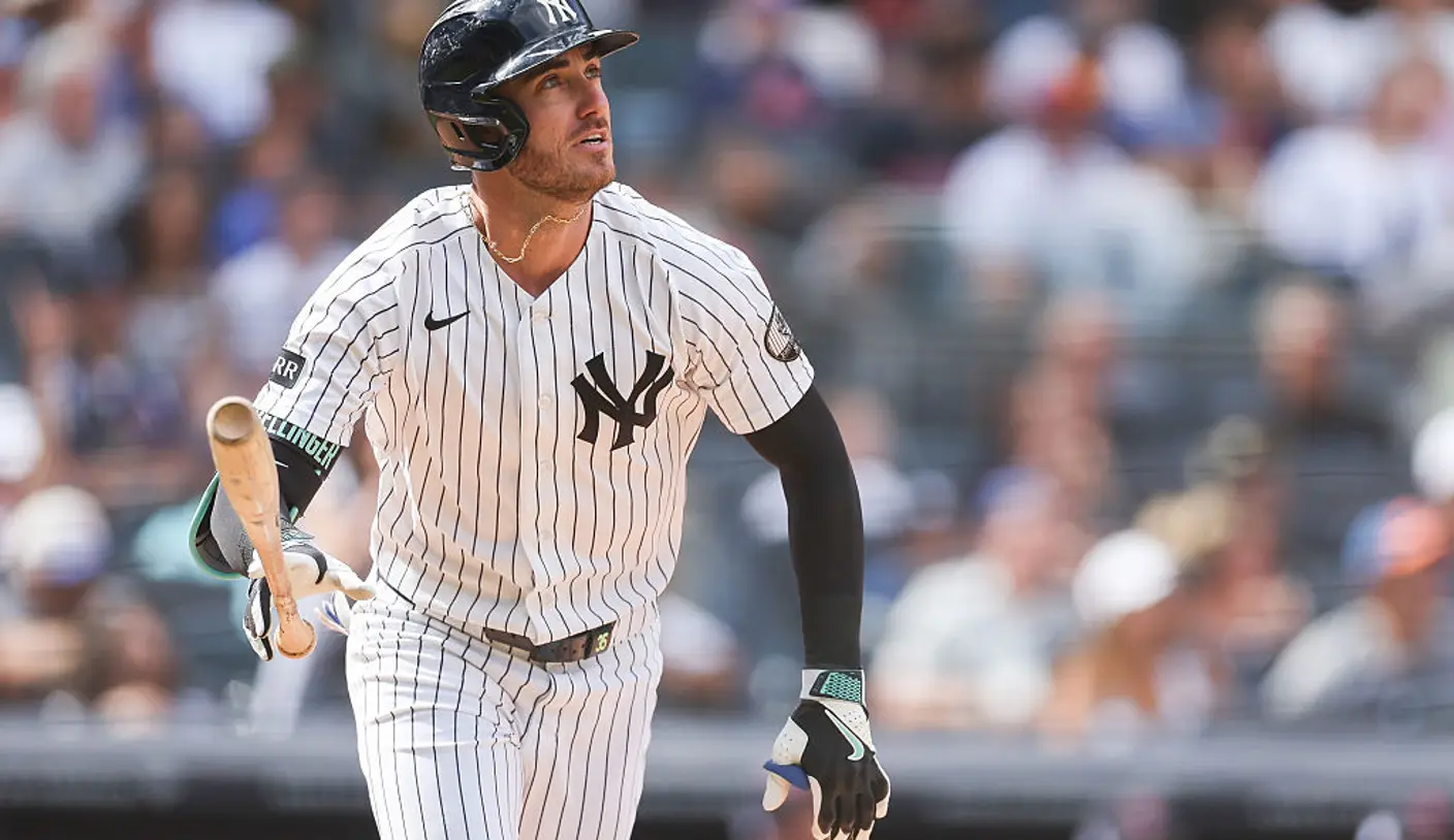 Cody Bellinger colocado em IL com distensão de isquiotibiais de grau 2, fora de 4 a 6 semanas